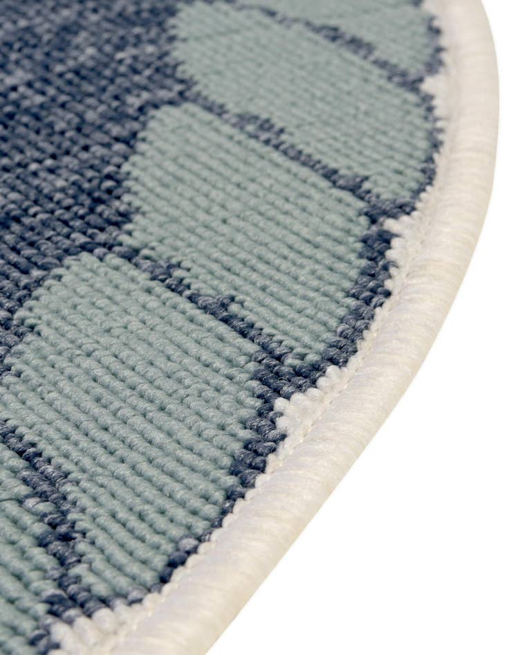 Detail image of 4' x 6'  Washable Coastal Indoor / Outdoor Oval Rug