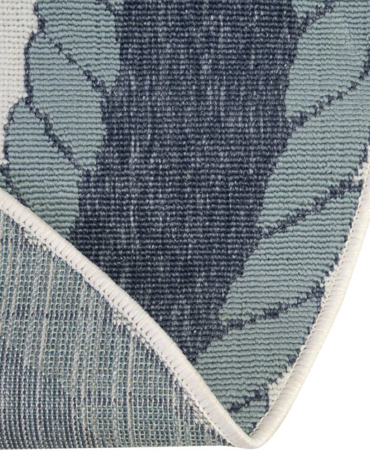 Detail image of 4' x 6'  Washable Coastal Indoor / Outdoor Oval Rug