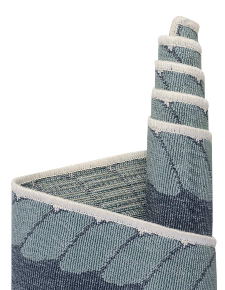 Detail image of 4' x 6'  Washable Coastal Indoor / Outdoor Oval Rug