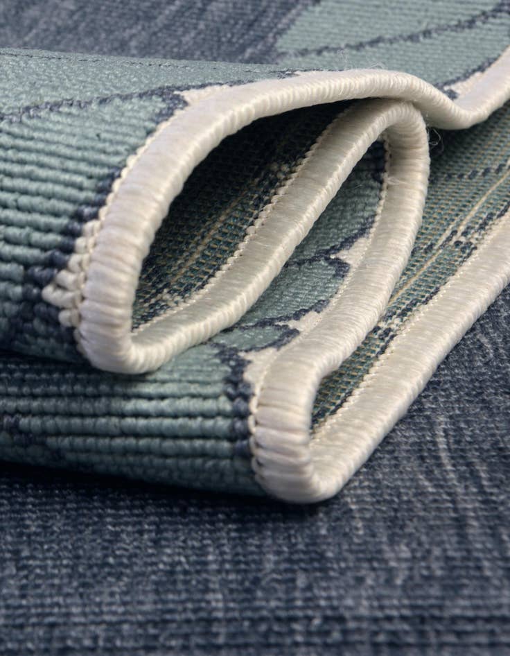 Detail image of 4' x 6'  Washable Coastal Indoor / Outdoor Oval Rug