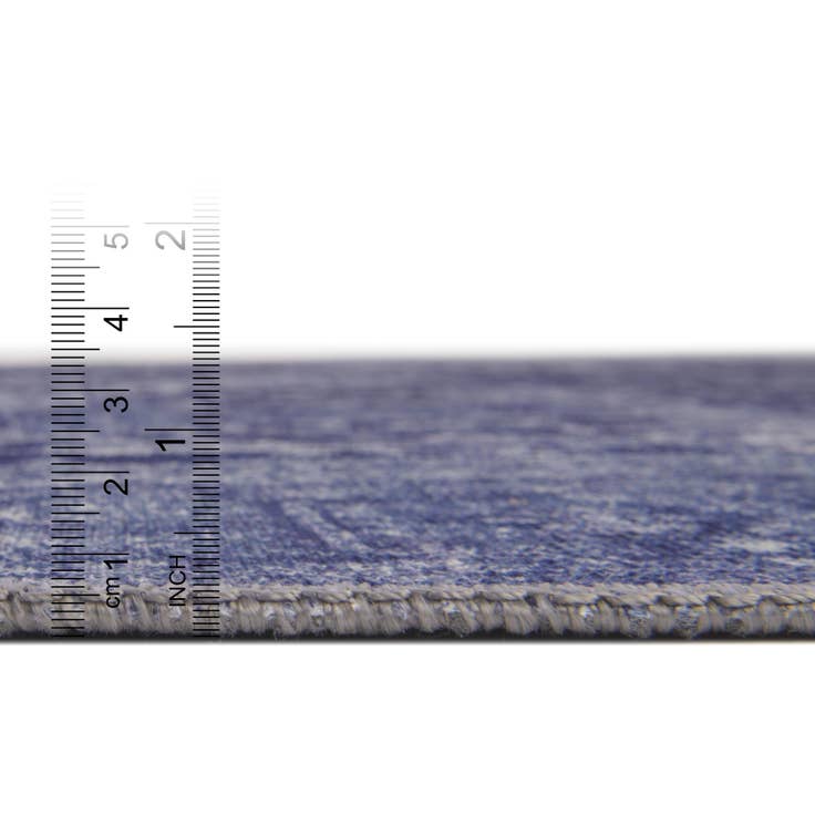 Detail image of 2' x 3' Washable Timeless Oval Rug