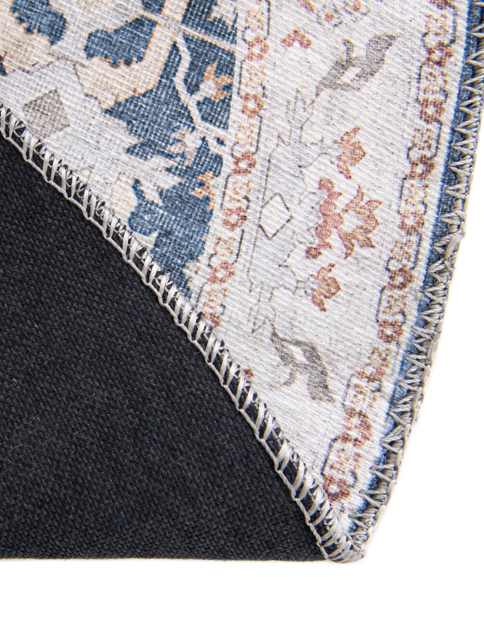 2' x 3' 1 Washable Timeless Oval Rug