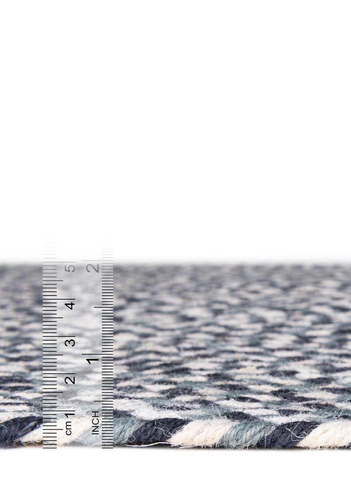 2' x 3' 1 Handmade Tweed Braided Jute Oval Rug