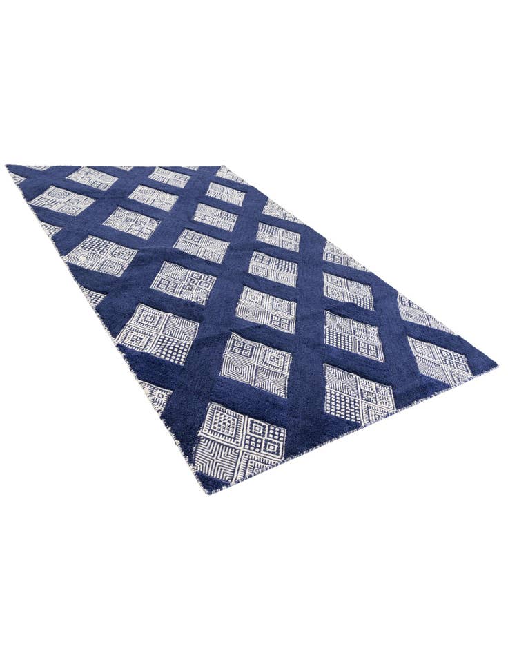 Detail image of 5' 2 x 8' 4  Hand Knotted  Oriental Rug