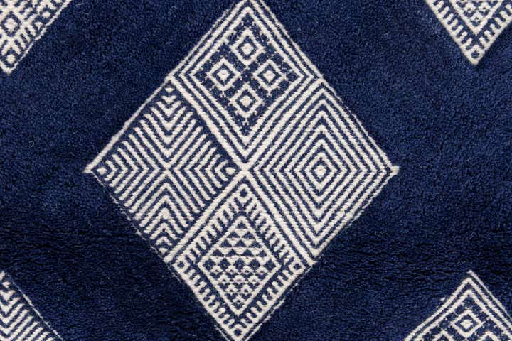 5' 2 x 8' 4 Hand Knotted Oriental Rug