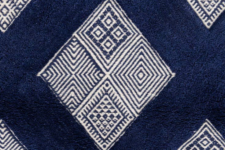 Detail image of 5' 2 x 8' 4 Hand Knotted Oriental Rug