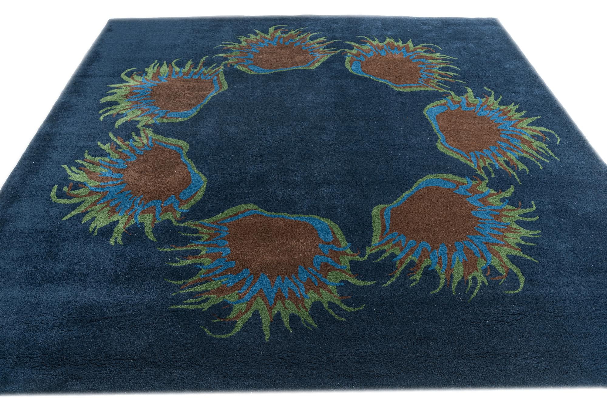 7' 5 x 7' 7 Agra Rug