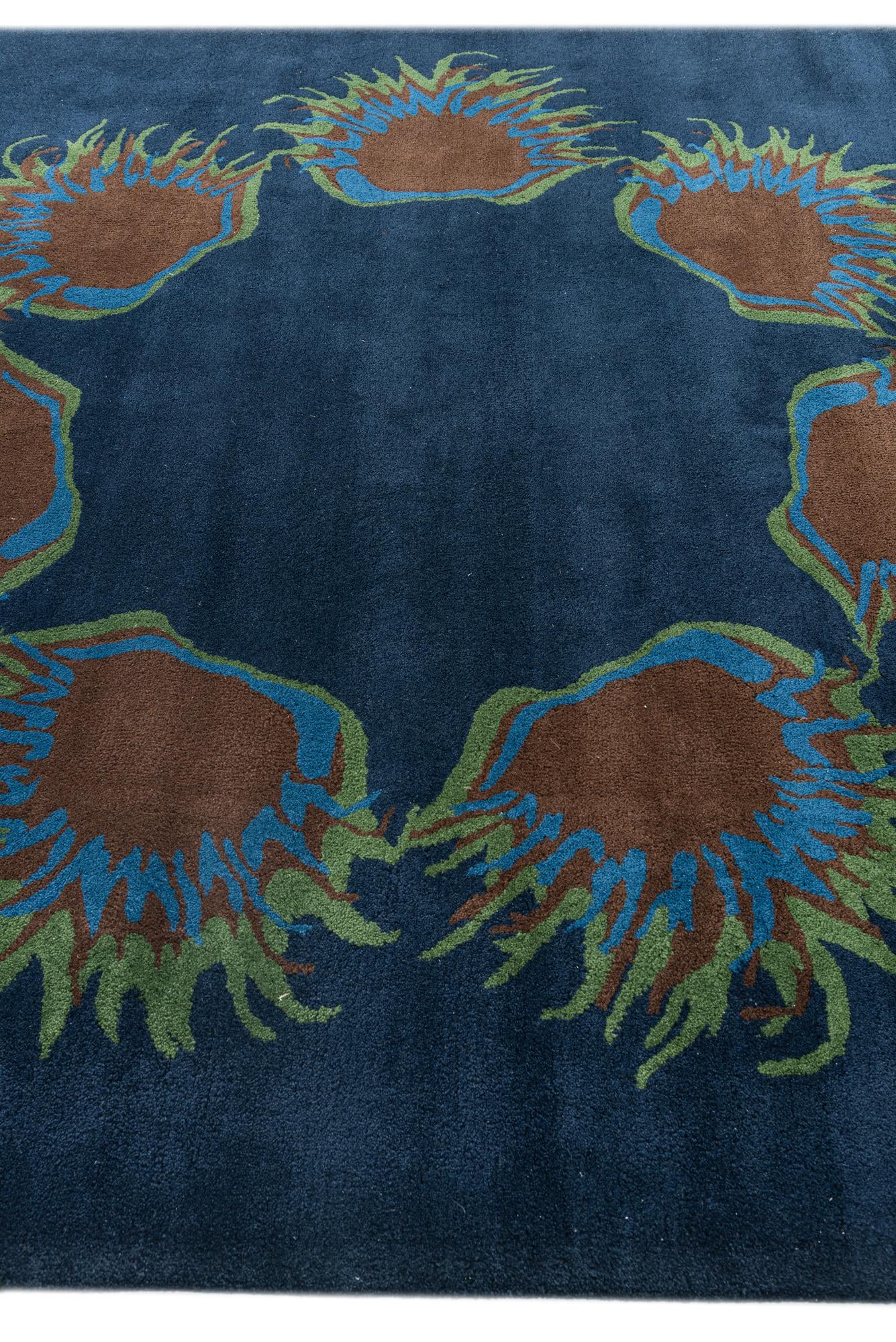 7' 5 x 7' 7 Agra Rug