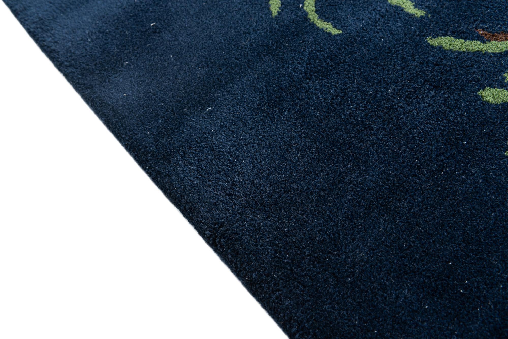 7' 5 x 7' 6 Agra Rug