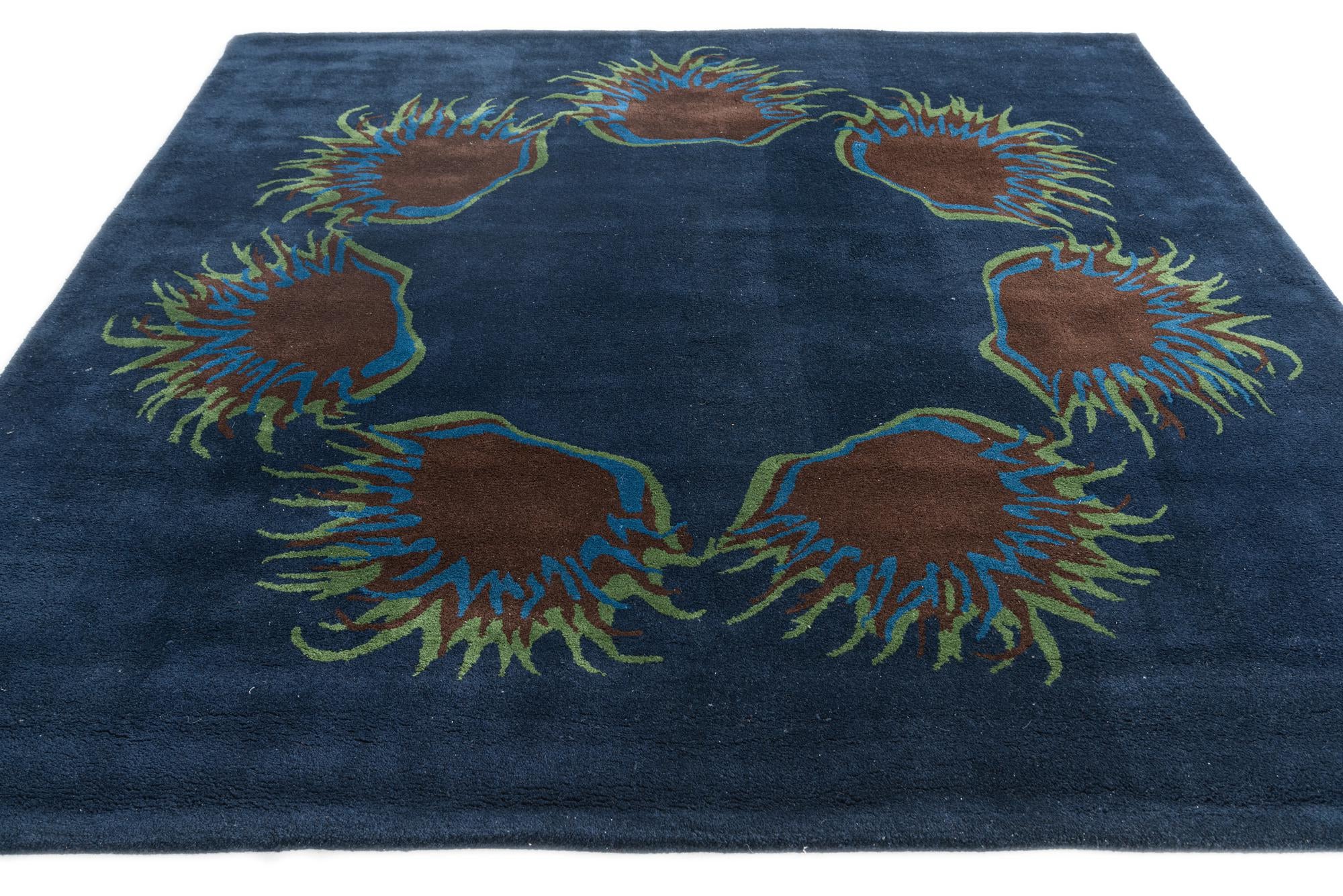7' 5 x 7' 7 Agra Rug