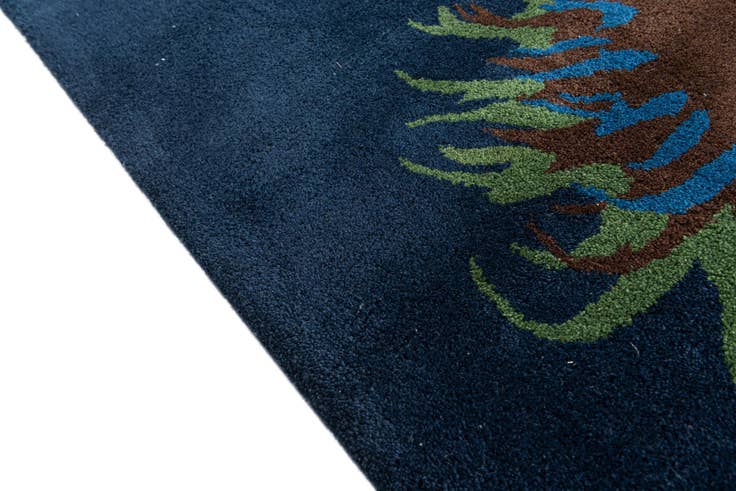 Detail image of 7' 5 x 7' 6 Agra Rug