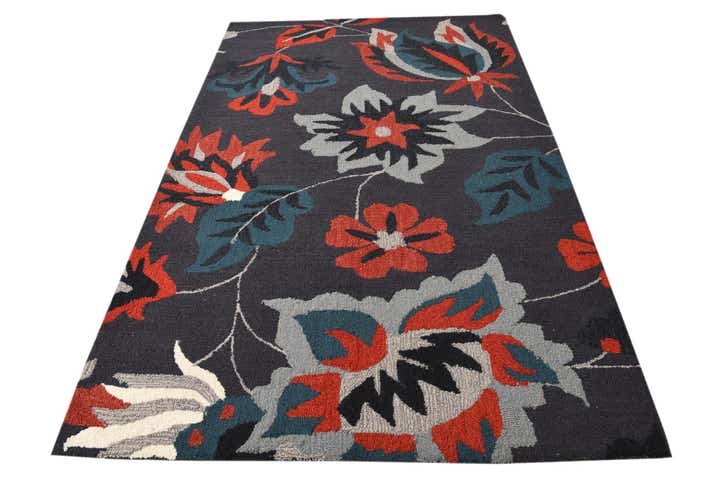 5' 1 x 8' Agra Rug