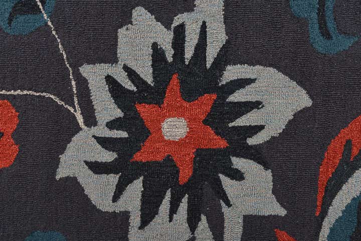 5' 1 x 8' Agra Rug