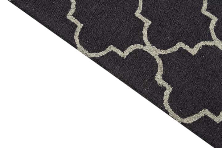 5' x 7' 11 Agra Rug