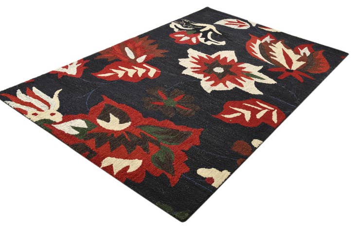 Detail image of 5' x 8' Agra Rug