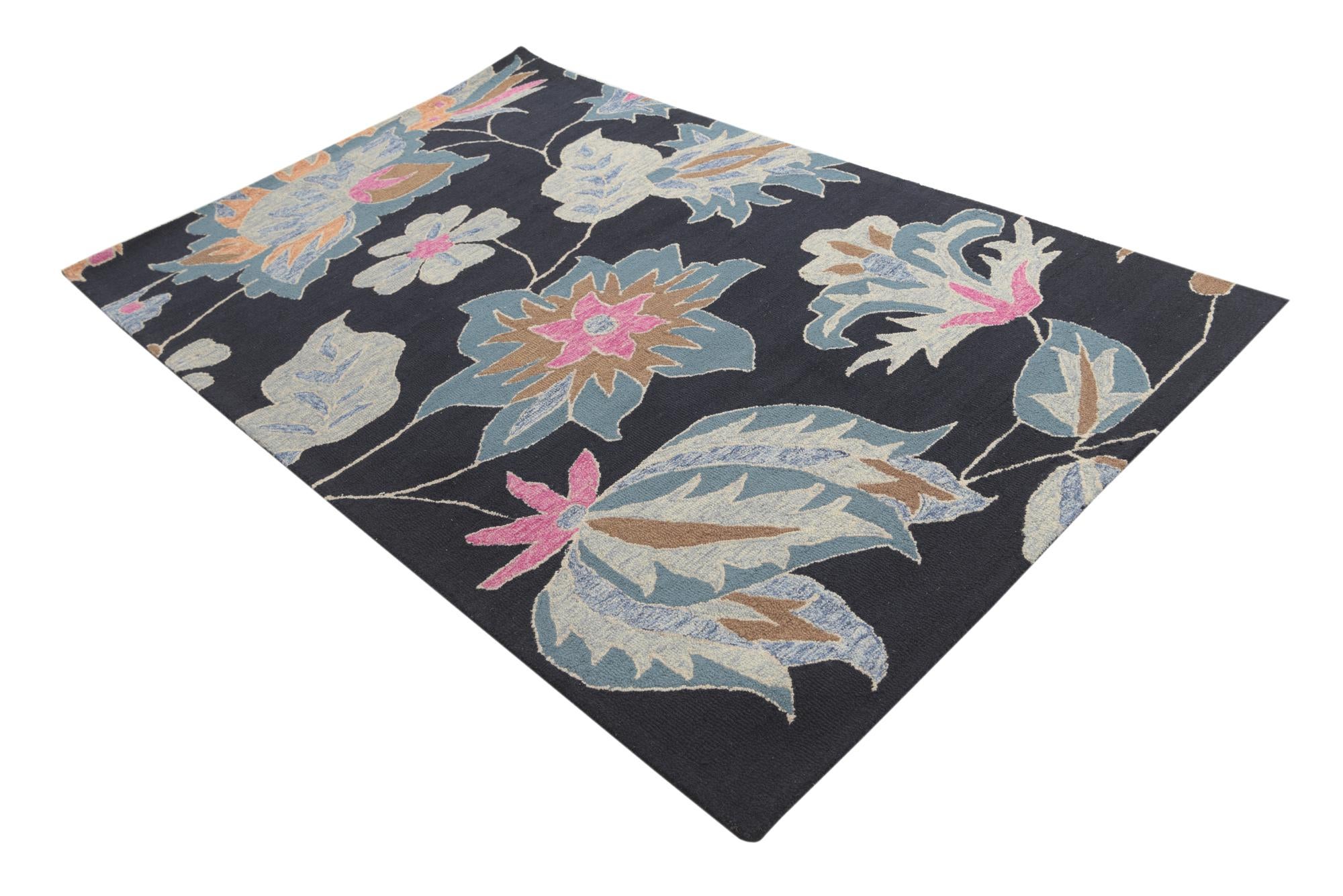 5' 1 x 8' Agra Wool Rug