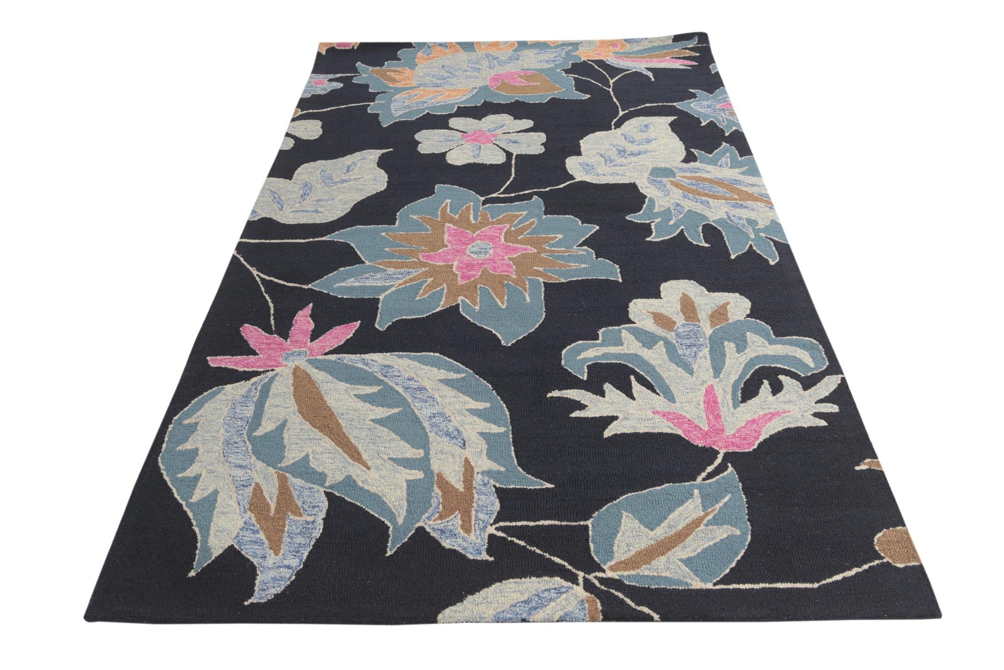 5' 1 x 8' Agra Wool Rug