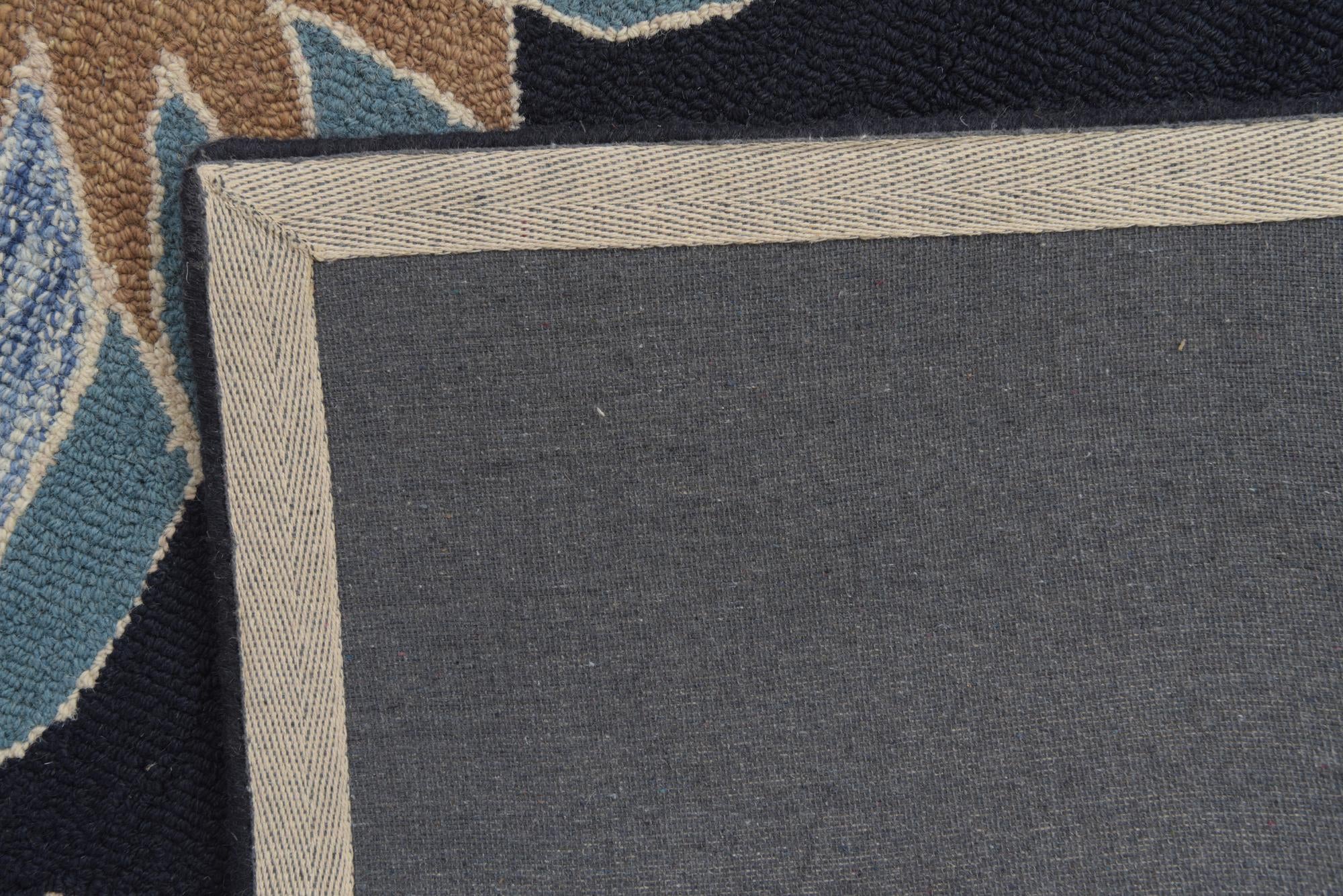 5' 1 x 8' Agra Wool Rug