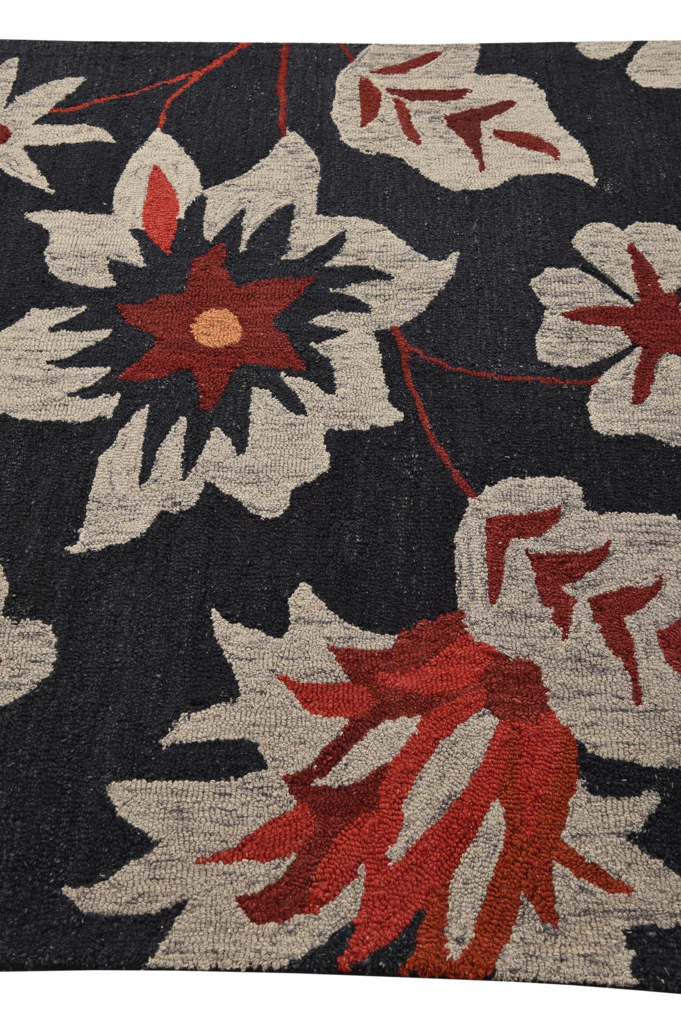 5' 1 x 8' Agra Wool Rug
