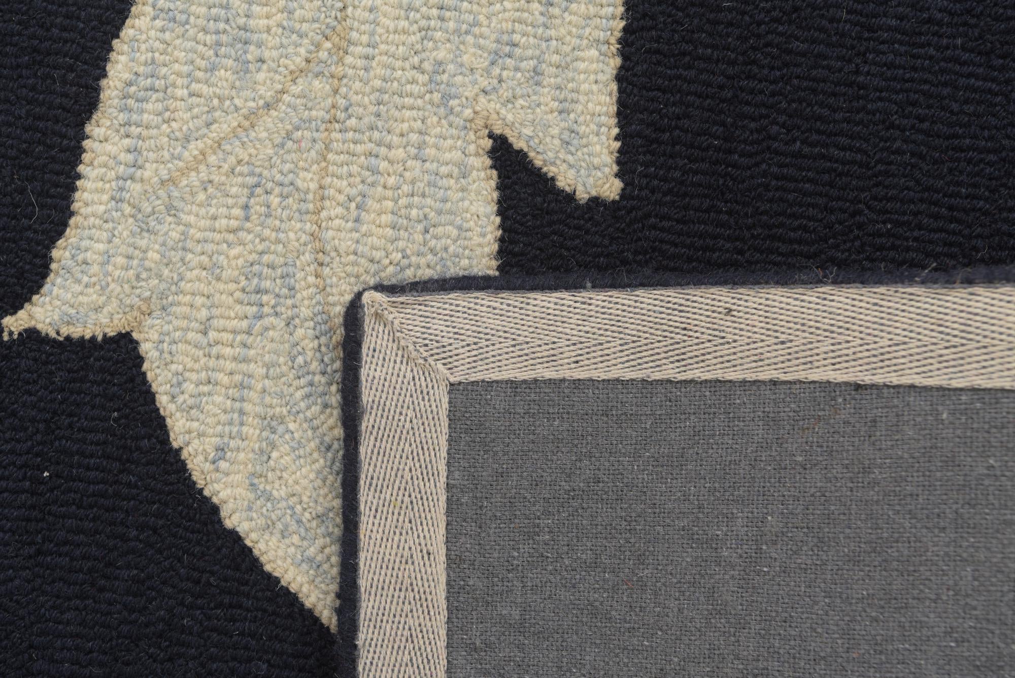 5' x 8' Agra Wool Rug