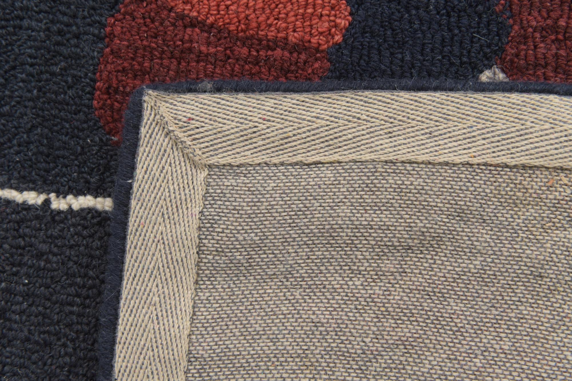 5' 1 x 8' Agra Wool Rug