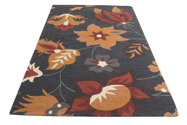Detail image of 5' x 8' Agra Wool Rug