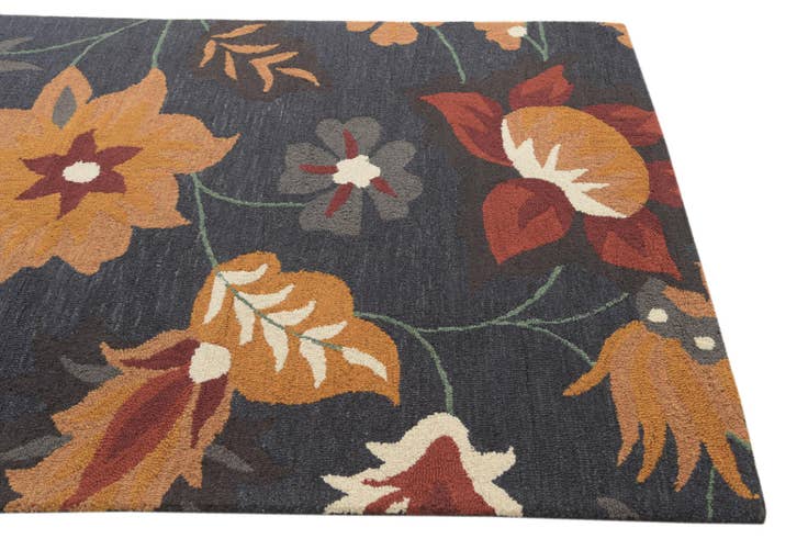 Detail image of 5' x 8' Agra Wool Rug