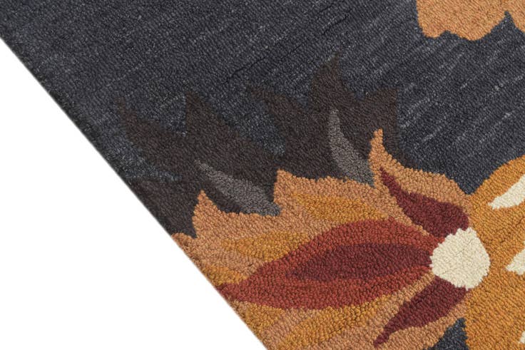 Detail image of 5' x 8' Agra Wool Rug