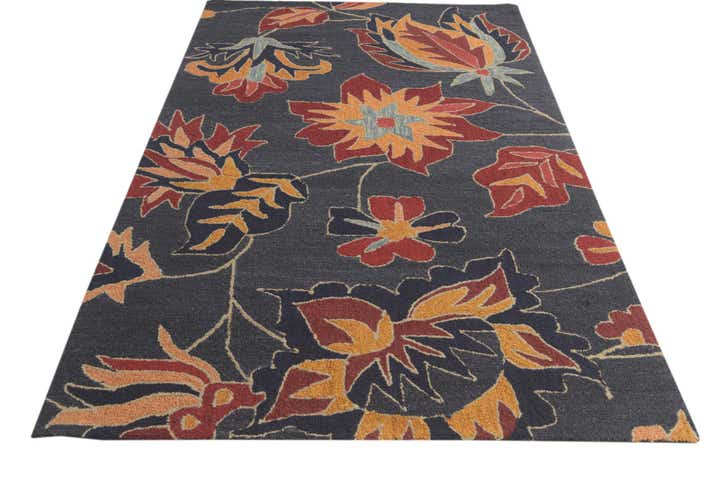 5' x 8' Agra Wool Rug