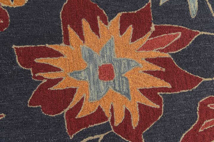 5' x 8' Agra Wool Rug