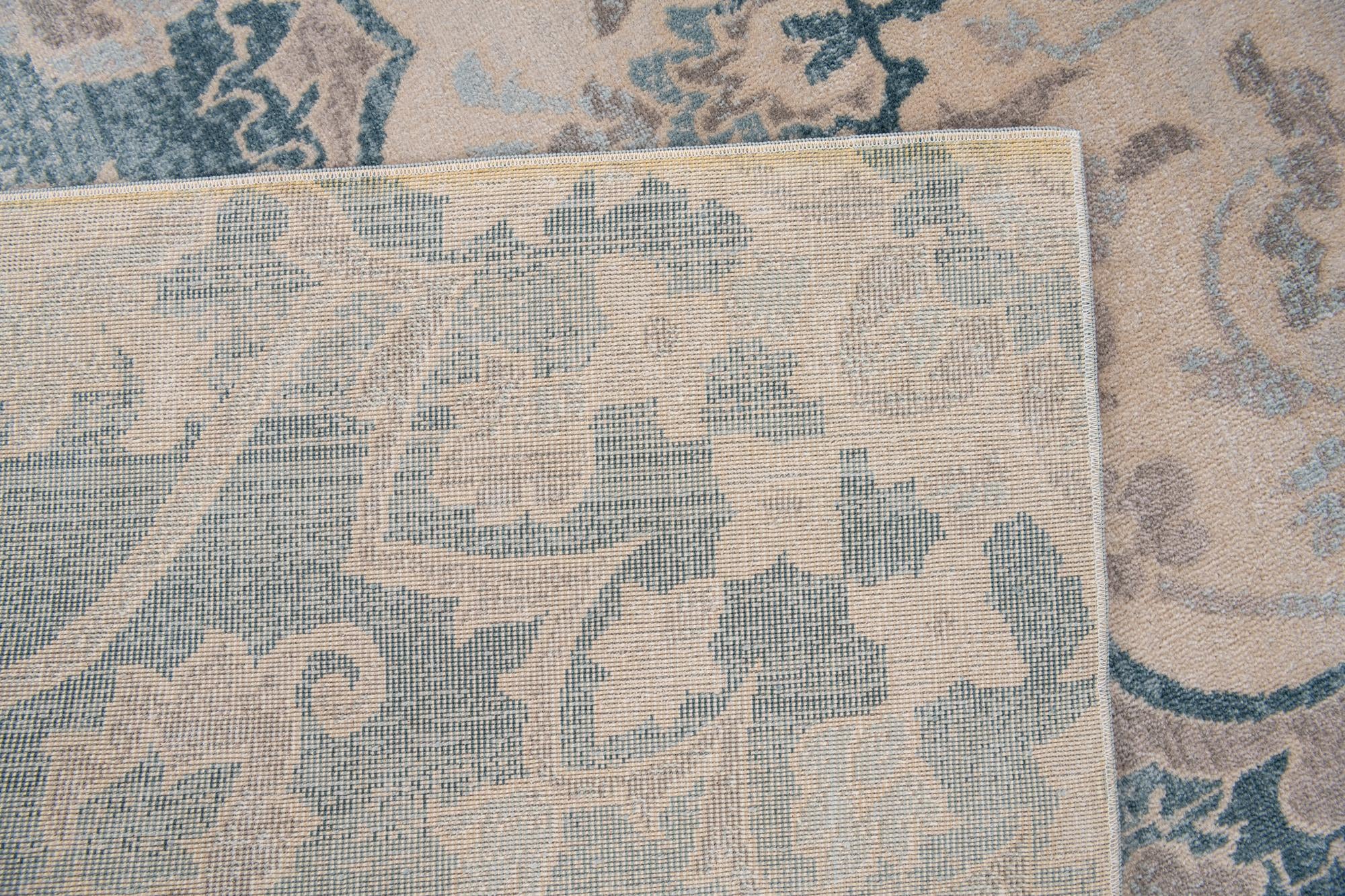 4' 10 x 8' Alexis Rug