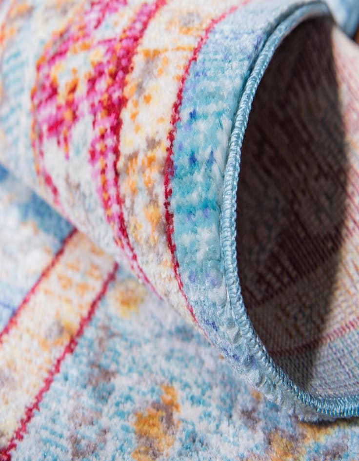 Detail image of 4' x 6' Alexis Rug