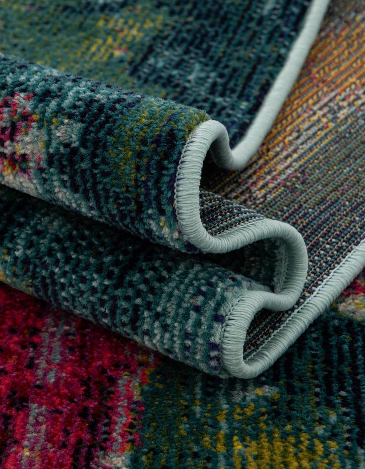 Detail image of 3' 3 x 5' 3 Washable Amalfi Rug