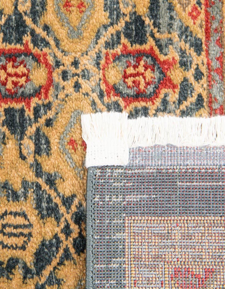Detail image of 13' x 18' Amina Rug