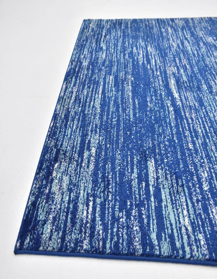 Detail image of 5' x 7' 7 Angelica Rug