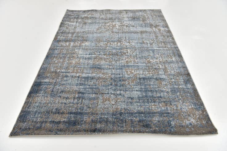 Detail image of 5' x 7' 7 Angelica Rug