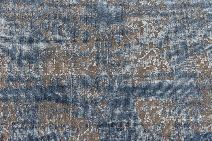 Detail image of 5' x 7' 7 Angelica Rug