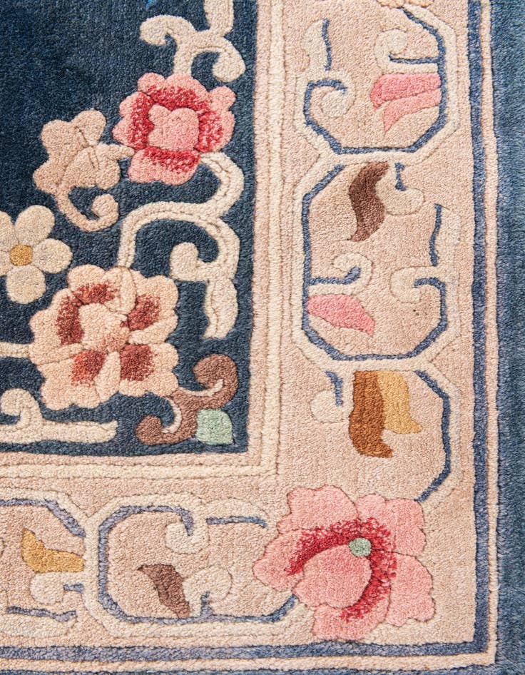 Detail image of 4' x 7'  Hand Knotted Antique Finish Wool Rug