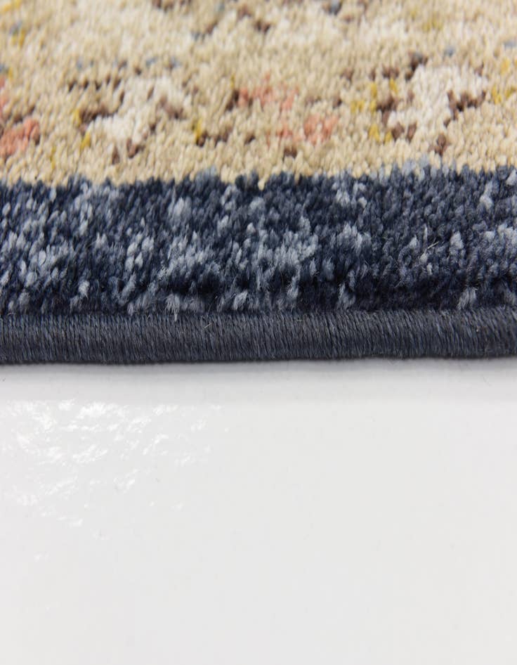 Detail image of 5' 3 x 7' 6 Arcadia Rug