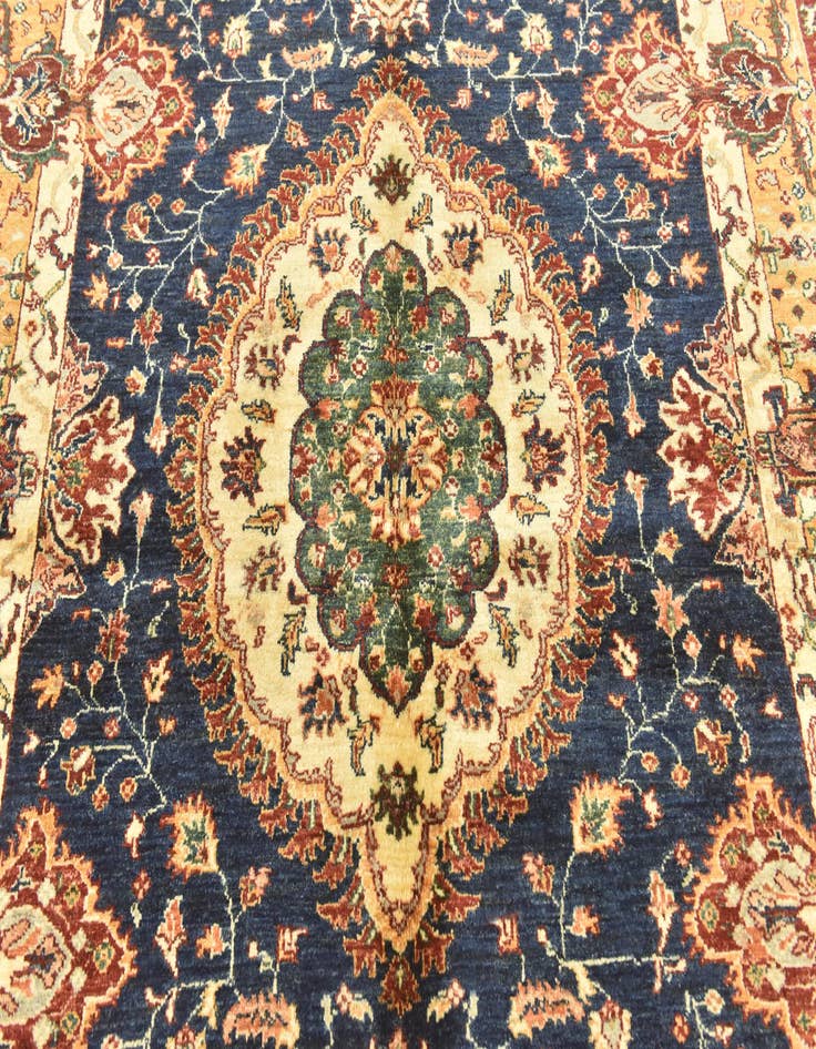 Detail image of 5' 9 x 7' 8 Hand Knotted Ariana Ziegler Rug