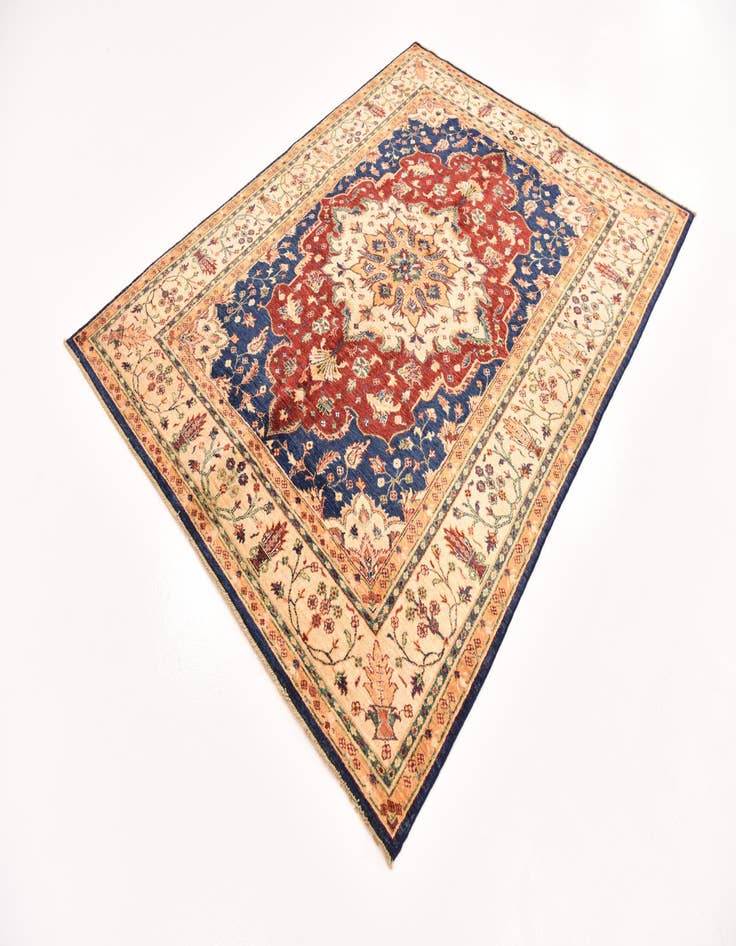 Detail image of 5' 9 x 7' 7 Hand Knotted Ariana Ziegler Rug
