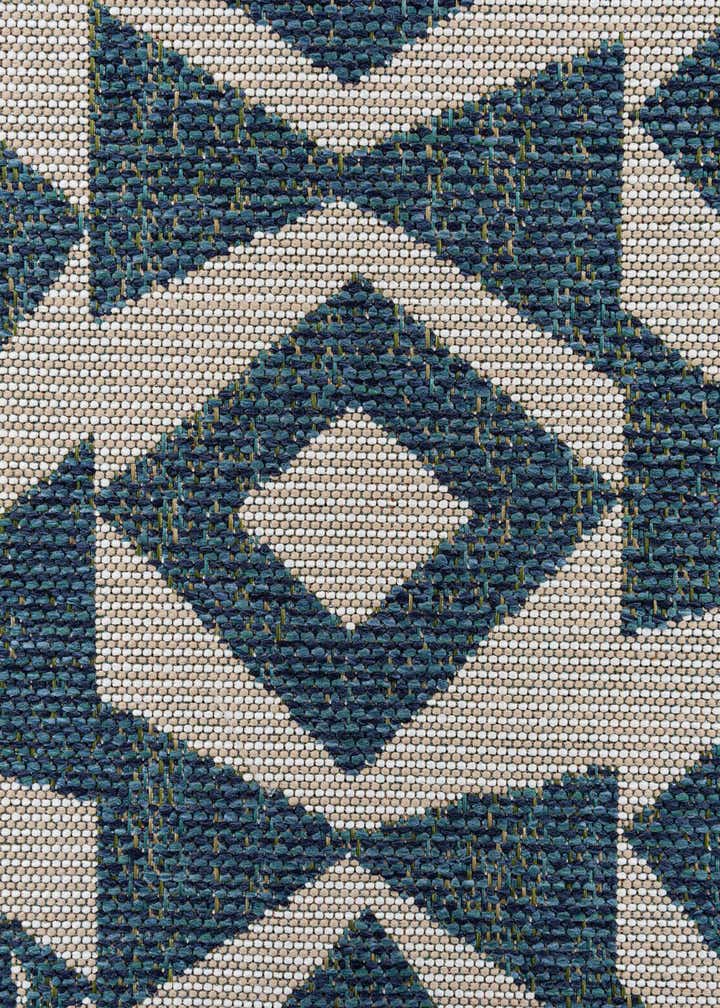 5' 2 x 7' 7 Easy-Clean Baja Indoor / Outdoor Rug