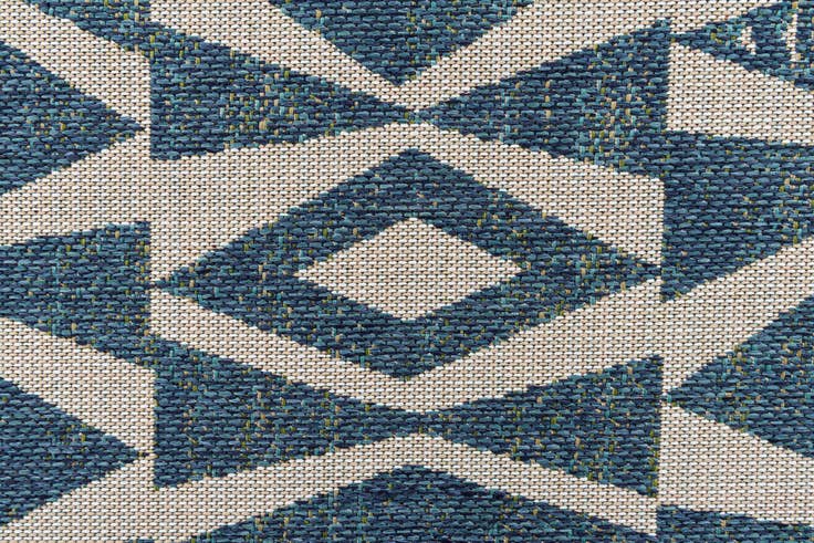 Detail image of 5' x 7' 7 Easy-Clean Baja Indoor / Outdoor Rug