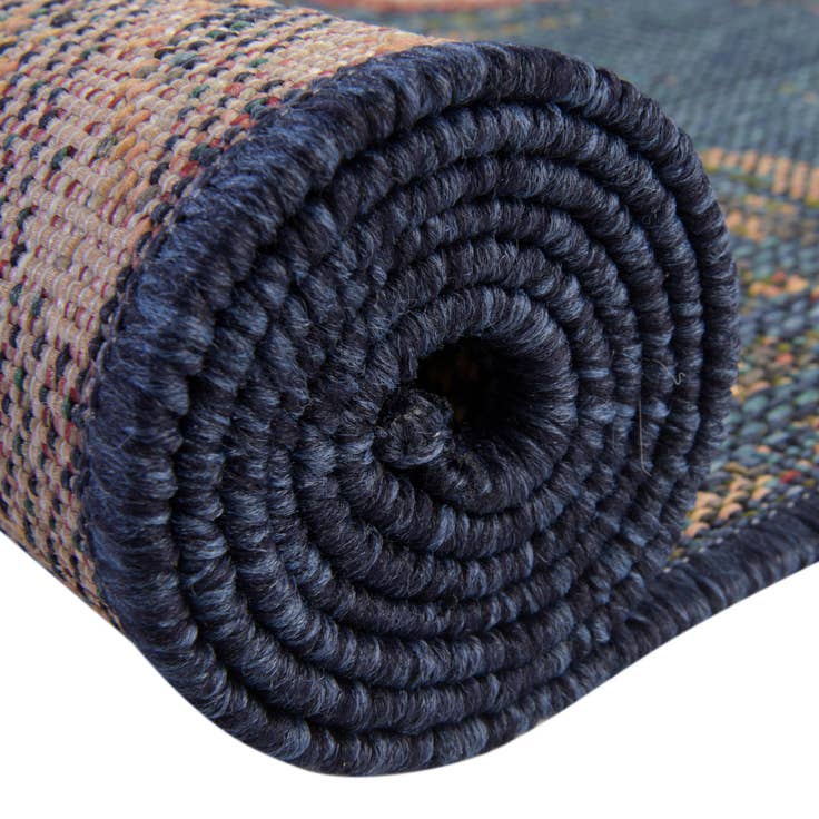 Detail image of 9' x 12' Easy-Clean Baja Indoor / Outdoor Rug