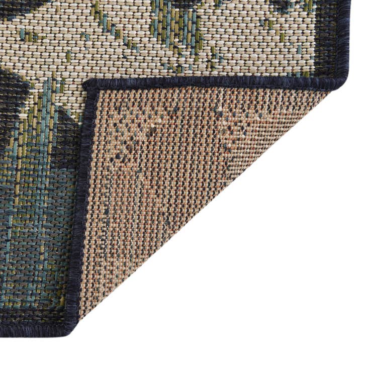 Detail image of 4' x 6' Easy-Clean Baja Indoor / Outdoor Rug