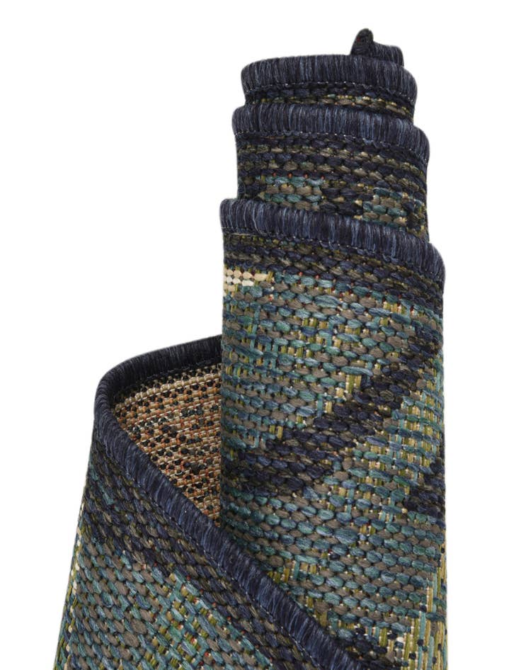 Detail image of 4' x 6' Easy-Clean Baja Indoor / Outdoor Rug