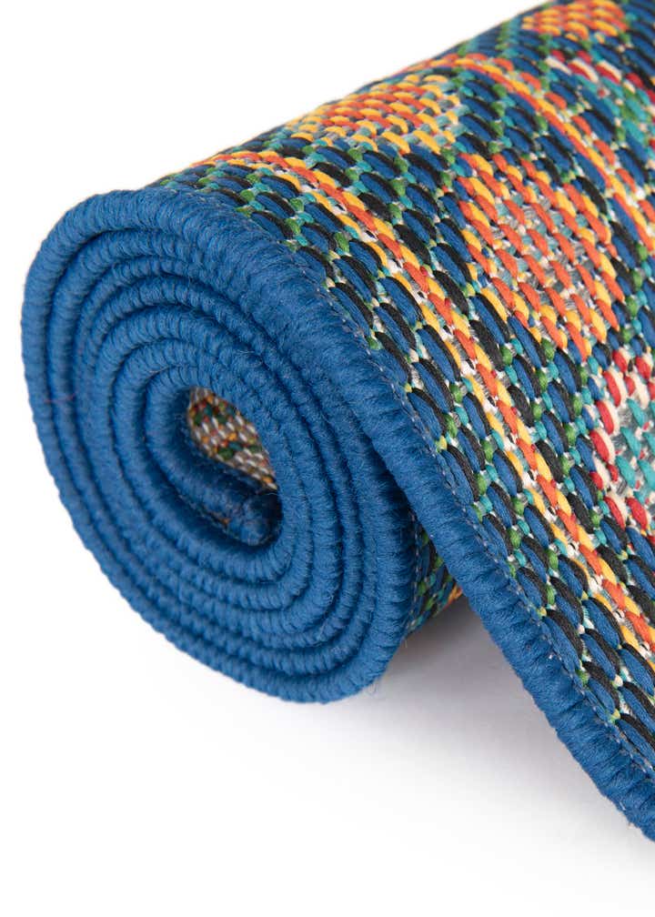 4' 1 x 6' 1 Easy-Clean Baja Indoor / Outdoor Rug