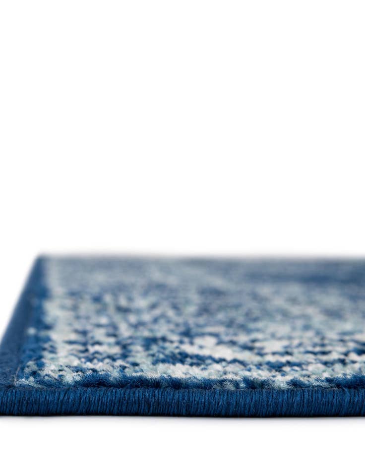 Detail image of 2' x 3' Bexley Rug