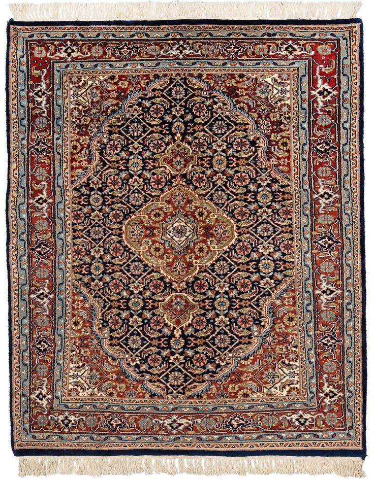 Detail image of 4' x 6' 5 Hand Knotted Bidjar Wool Rug