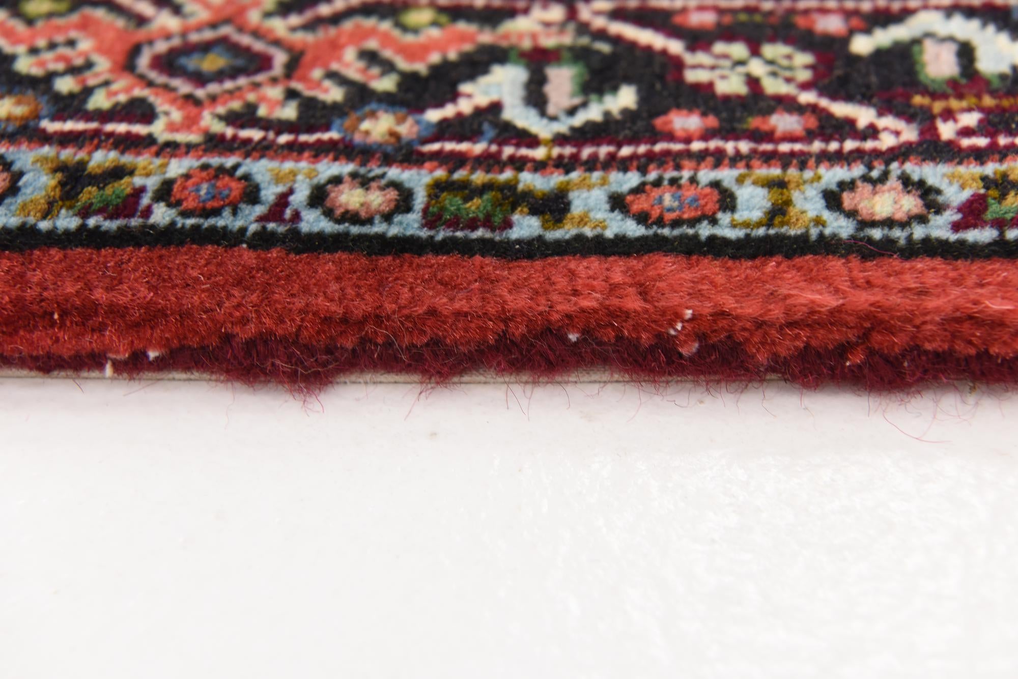 2' 5 x 3' 7 Hand Knotted Bidjar Persian Wool Rug